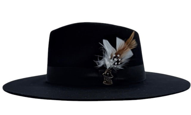 This fedora stands up to wind, snow, and everyday wear.